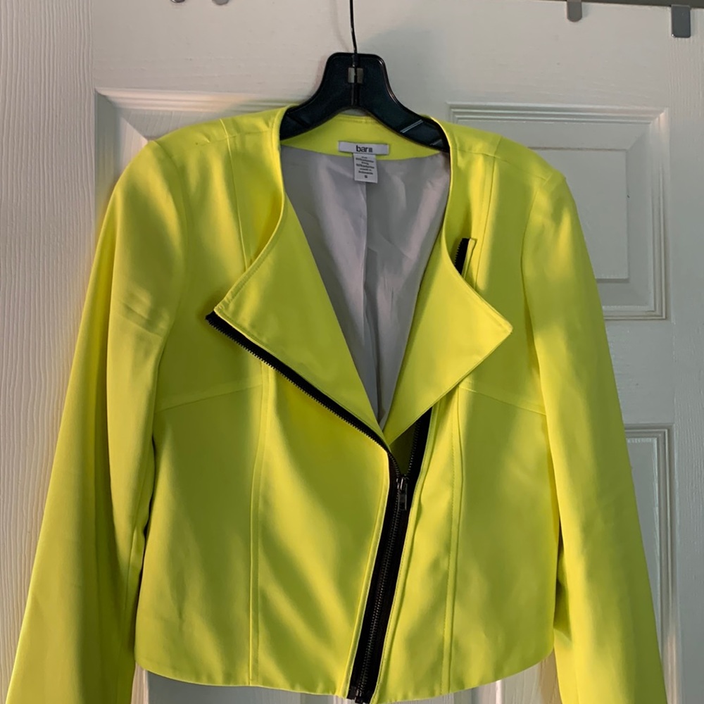 Bar III Neon yellow jacket size Medium